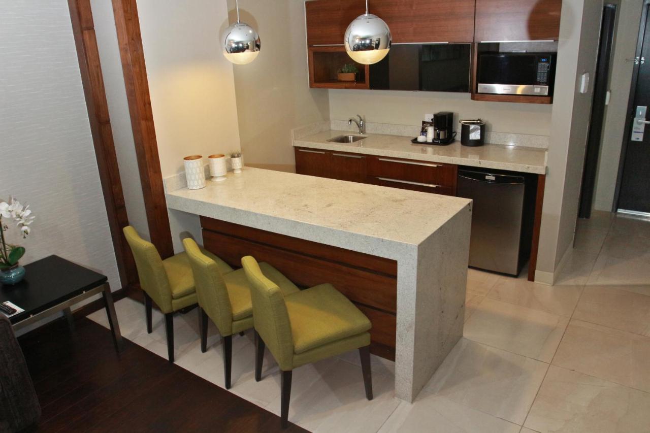 Holiday Inn Express & Suites Mexicali By Ihg Buitenkant foto
