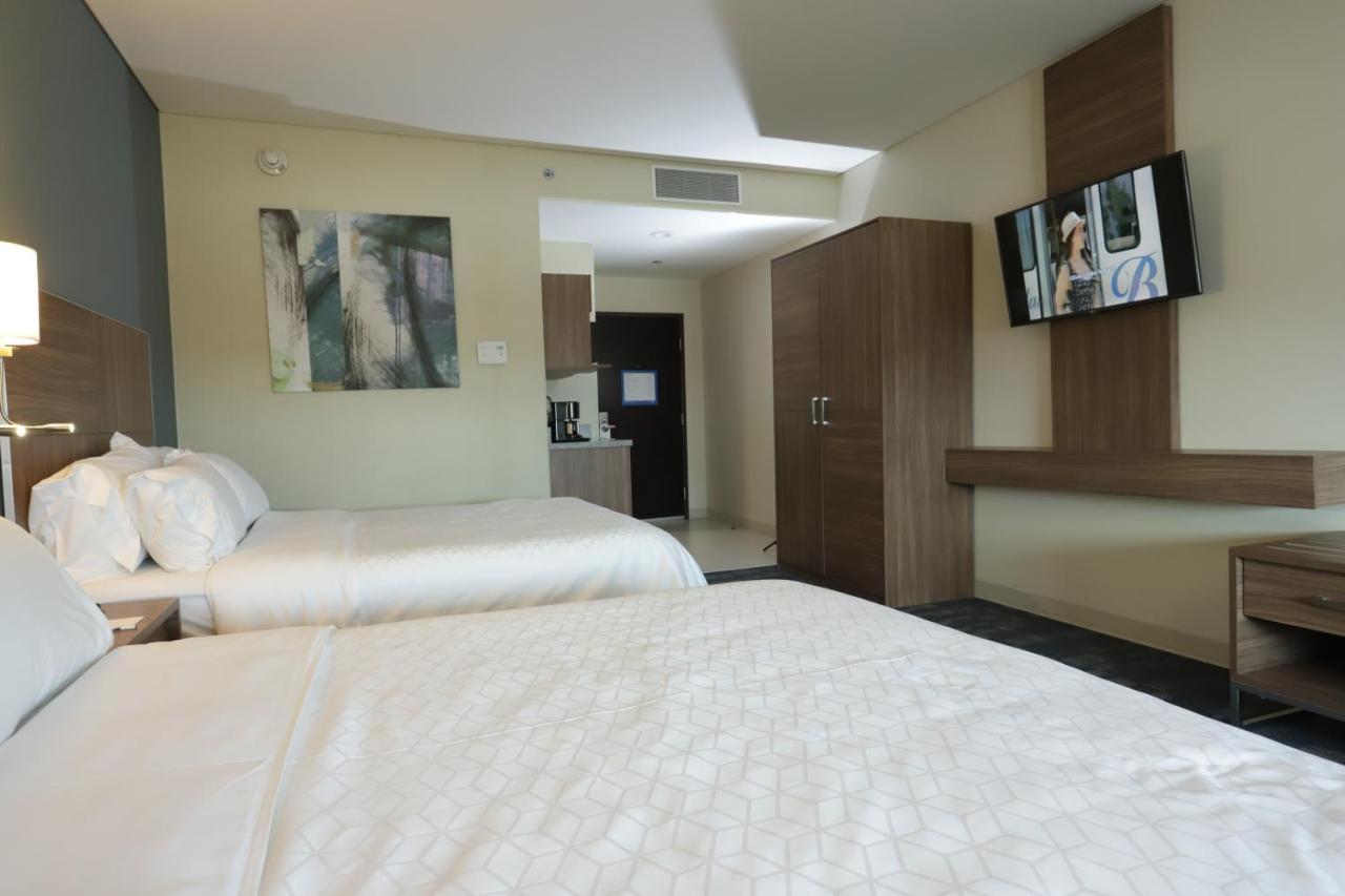Holiday Inn Express & Suites Mexicali By Ihg Buitenkant foto