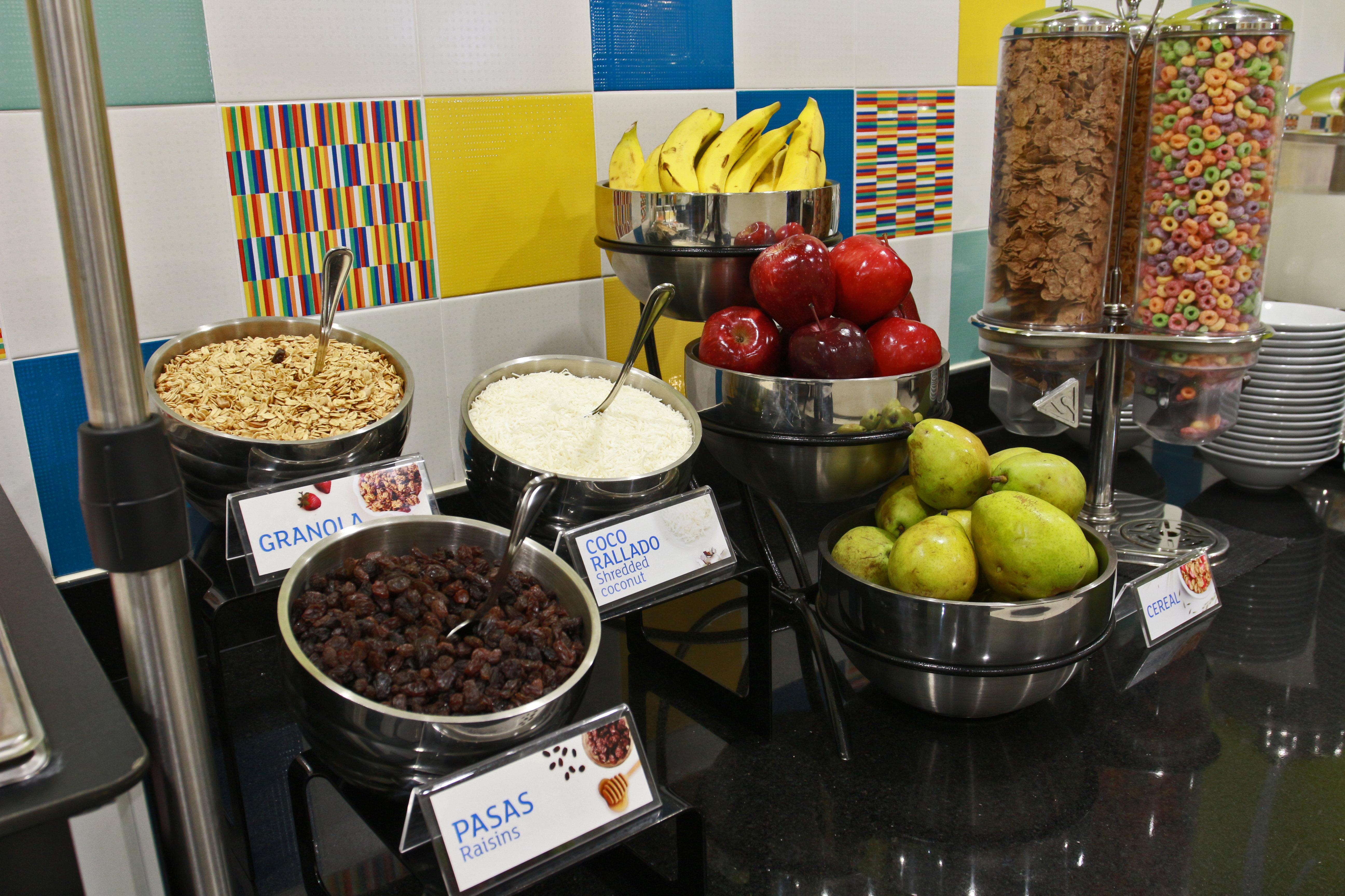 Holiday Inn Express & Suites Mexicali By Ihg Buitenkant foto
