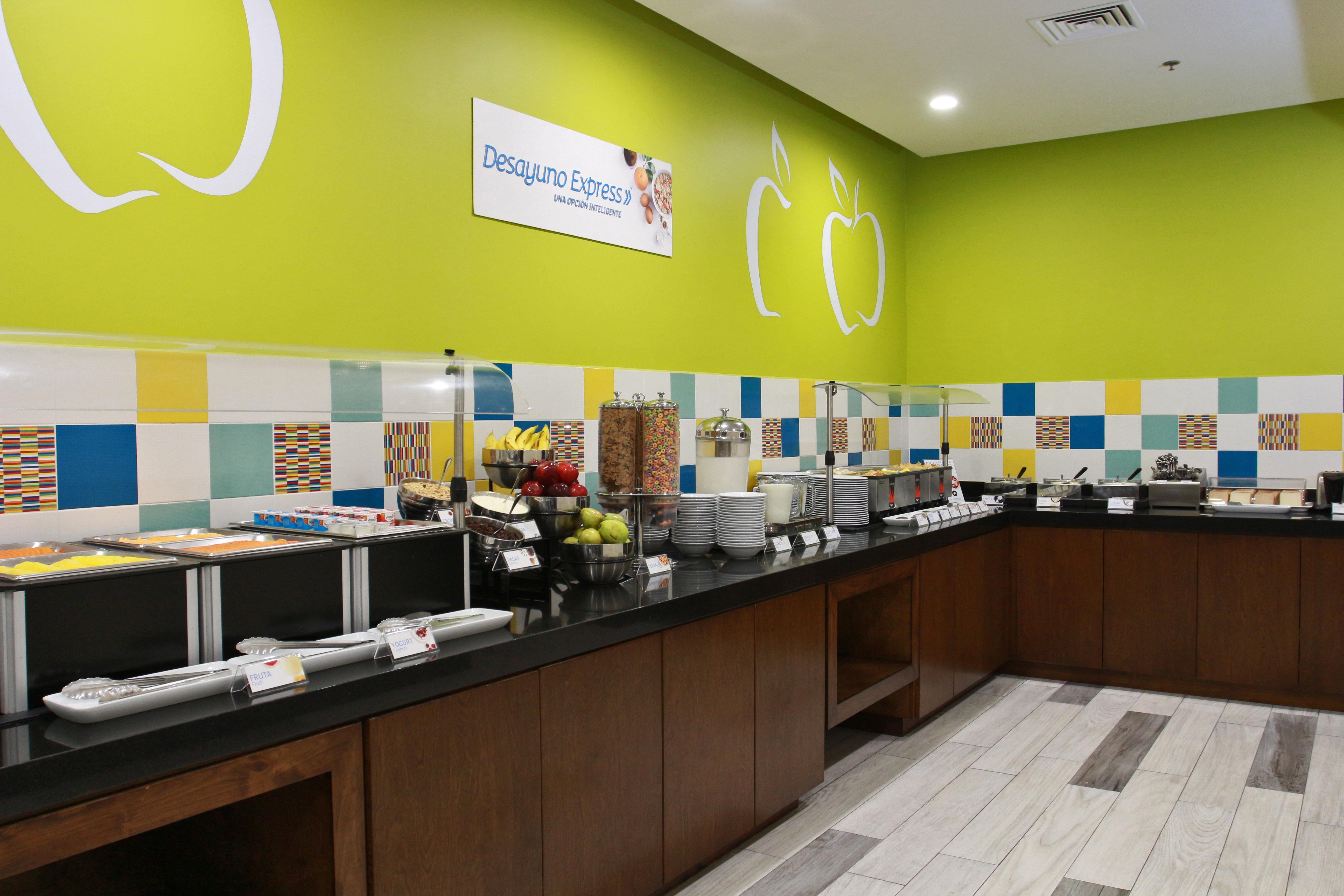 Holiday Inn Express & Suites Mexicali By Ihg Buitenkant foto
