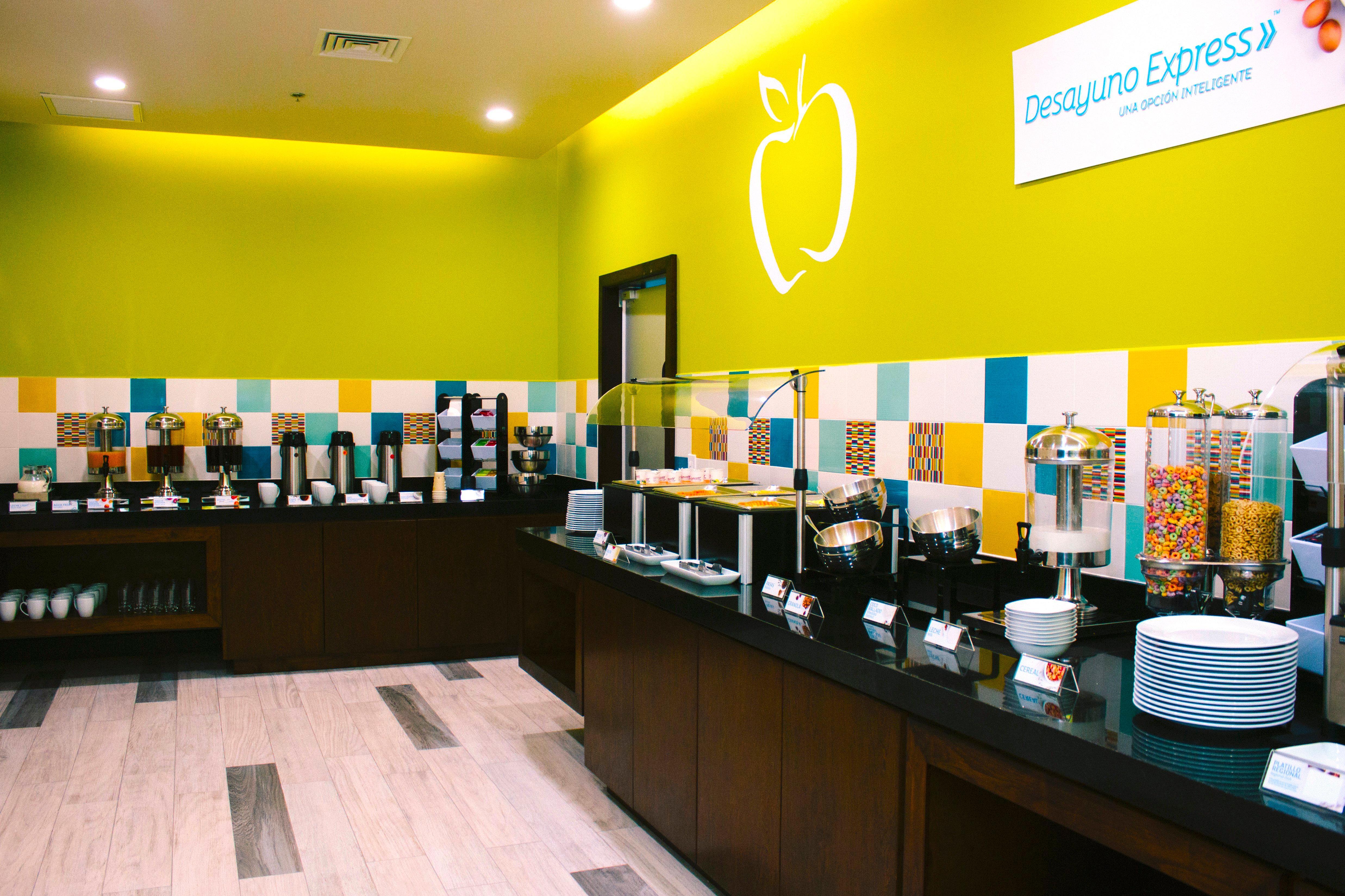 Holiday Inn Express & Suites Mexicali By Ihg Buitenkant foto