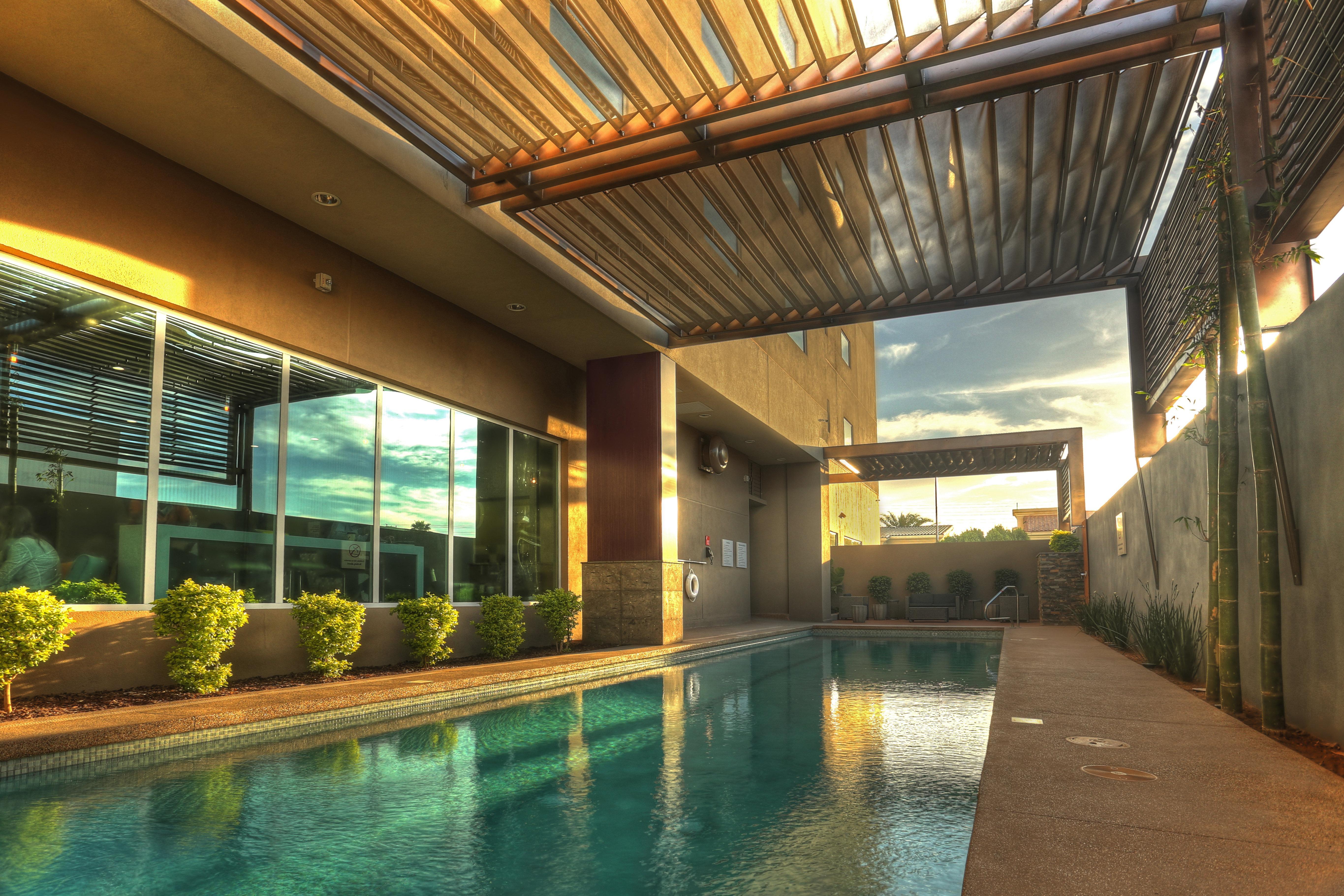 Holiday Inn Express & Suites Mexicali By Ihg Buitenkant foto