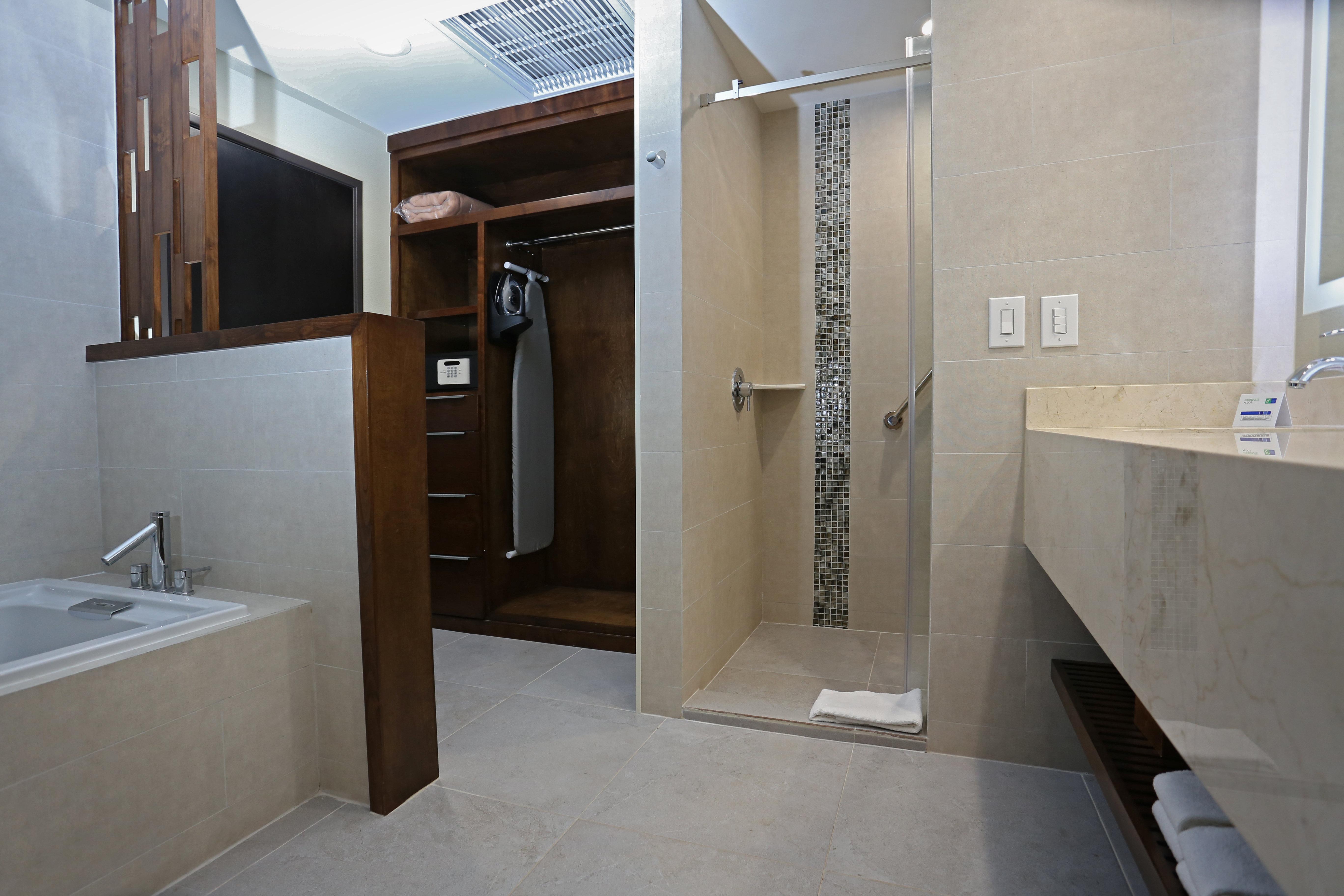 Holiday Inn Express & Suites Mexicali By Ihg Buitenkant foto