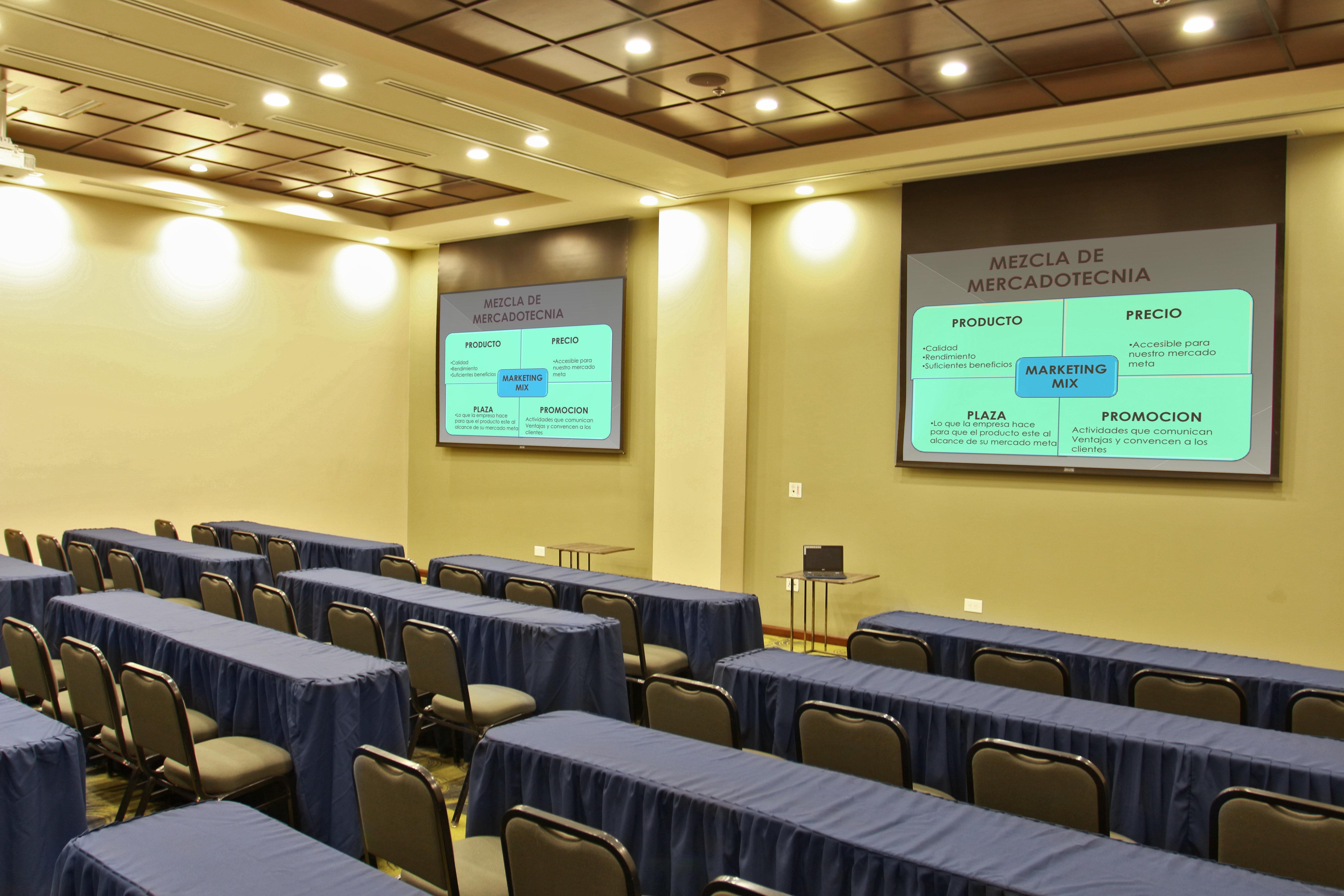 Holiday Inn Express & Suites Mexicali By Ihg Buitenkant foto