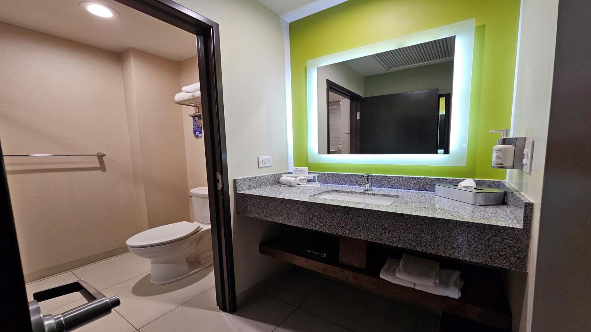 Holiday Inn Express & Suites Mexicali By Ihg Buitenkant foto